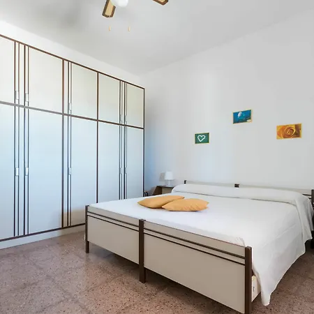 Holiday home Lucy Ugento